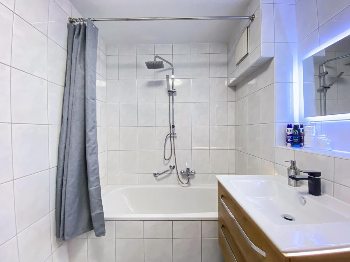 Wohlfuehl-Apartment Mit Kostenfreier Tiefgarage, Wifi & Terrasse Leipzig Eksteriør bilde
