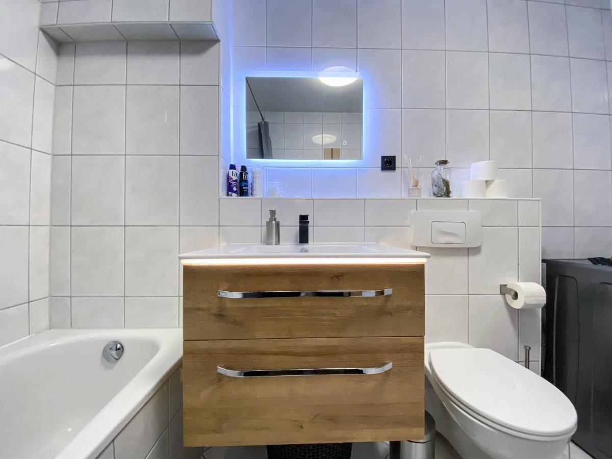 Wohlfuehl-Apartment Mit Kostenfreier Tiefgarage, Wifi & Terrasse Leipzig Eksteriør bilde