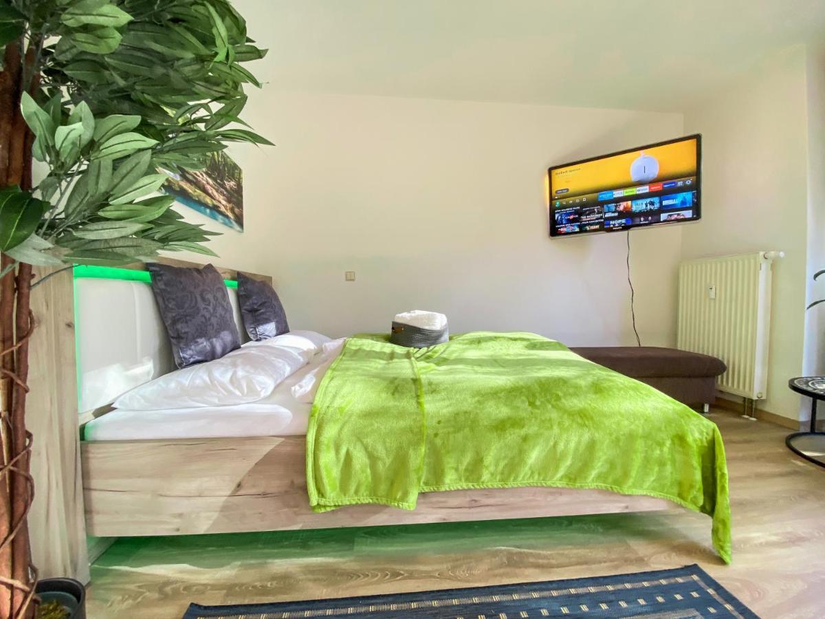 Wohlfuehl-Apartment Mit Kostenfreier Tiefgarage, Wifi & Terrasse Leipzig Eksteriør bilde