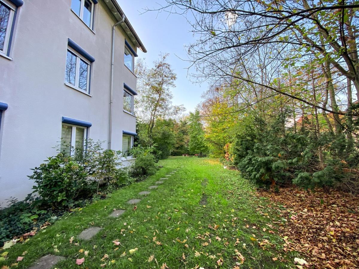 Wohlfuehl-Apartment Mit Kostenfreier Tiefgarage, Wifi & Terrasse Leipzig Eksteriør bilde